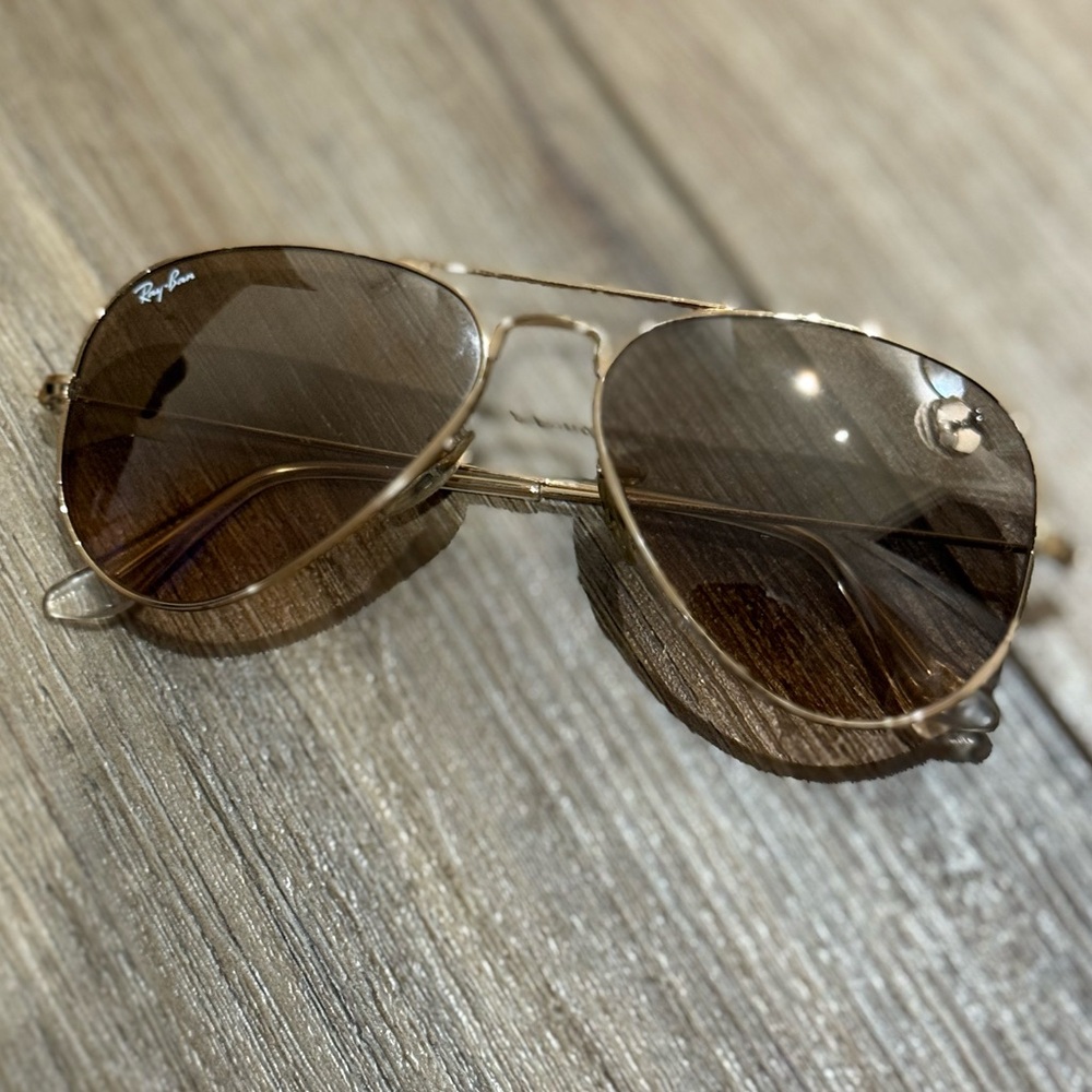 Ray-Ban Gold Frame Brown Lens Aviator Sunglasses - Classic Pilot Style